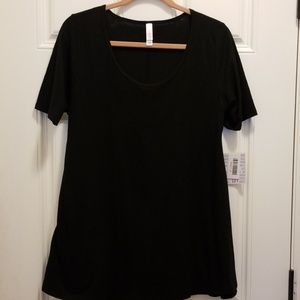 LuLaRoe Perfect T Black Size M NWT